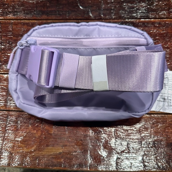 Lululemon Lavender Everywhere Belt Bag - Picture 2 of 4